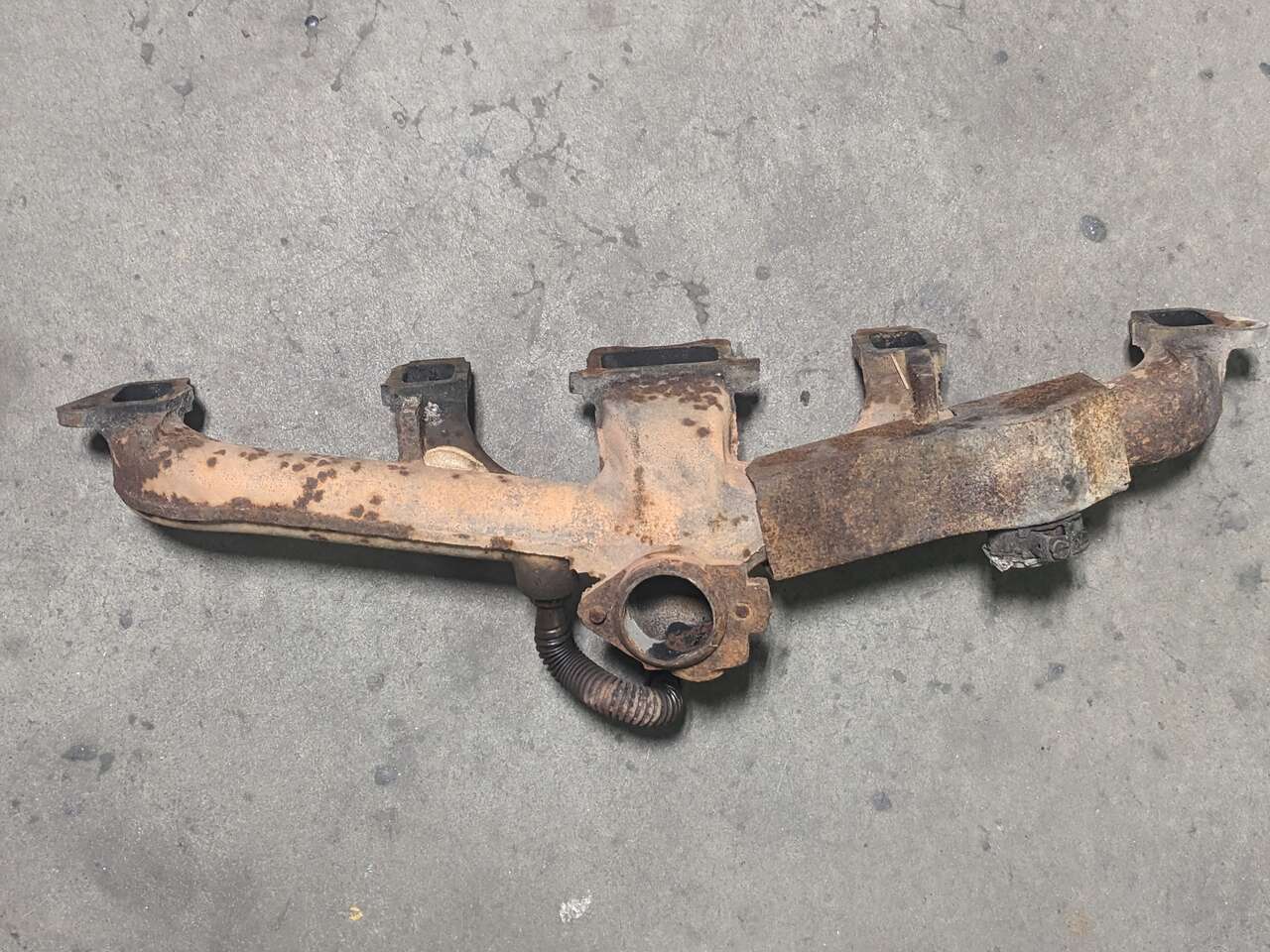 Jeep CJ-7, CJ-5, Scrambler, and YJ, 1981-1990, 258 4.2L Original Exhaust Manifold w Heat Riser Baffle and Tube