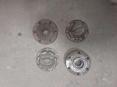Early Jeep CJ Warn Hubs for 10-Spline Dana 25 and Dana 27 Front Axles
