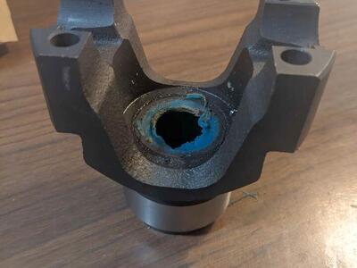 1350 Yoke, 32 Spline, U-Bolt Style, Non-CV (Came Off an Atlas) - NEW