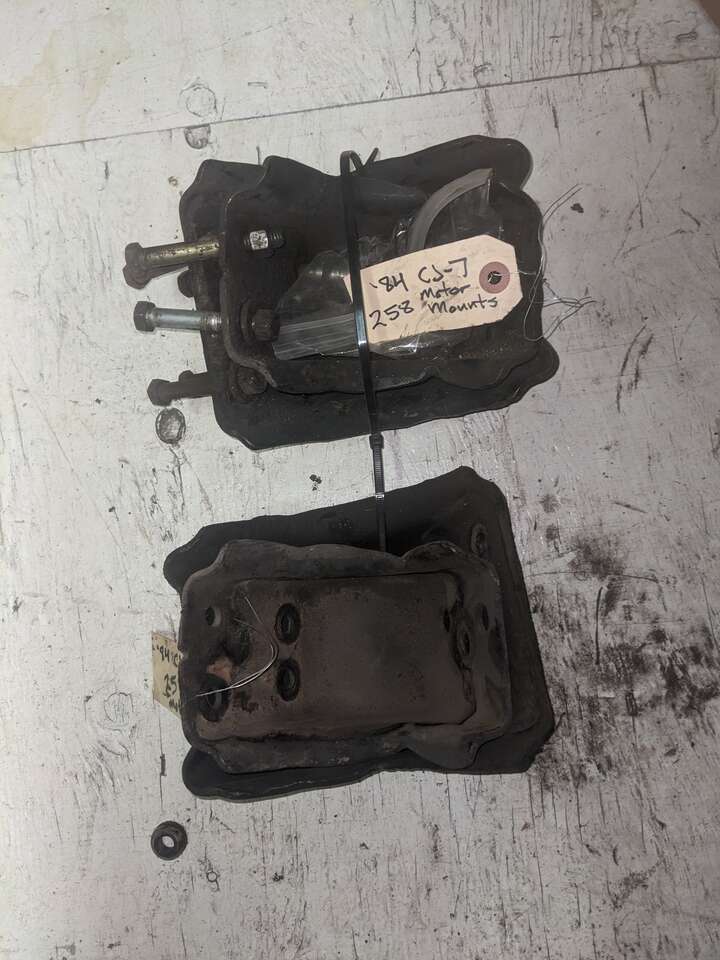 Jeep CJ-7 258/4.2L Motor Mount Set, for 72-86 - Both Frame and Engine Side