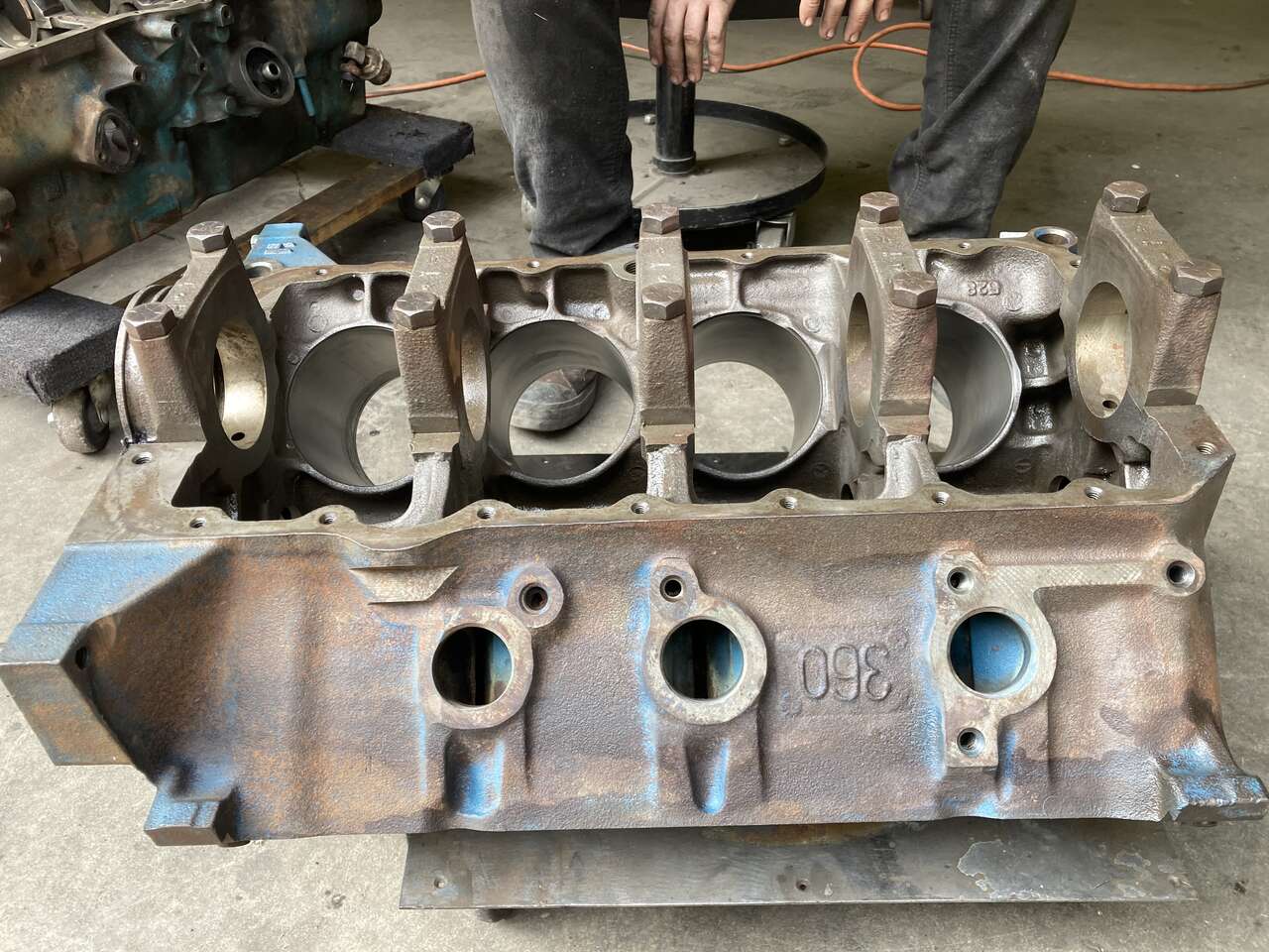 Jeep AMC 360 V8 Engine Block - Very Good