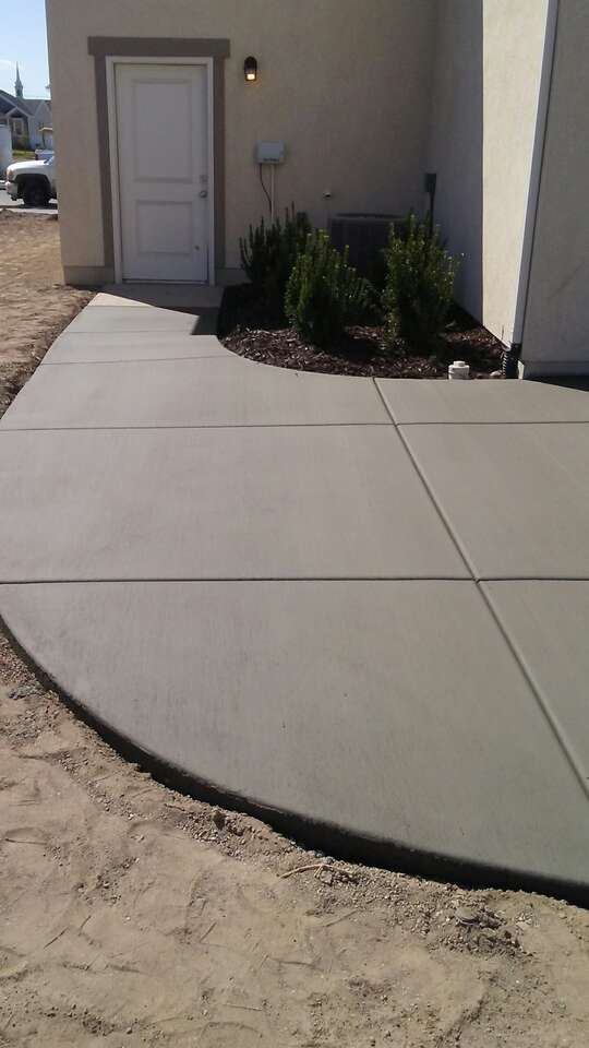 Concrete Flatwork, Driveways, Rv Pads, Sidewalks, Park-strips and MORE!