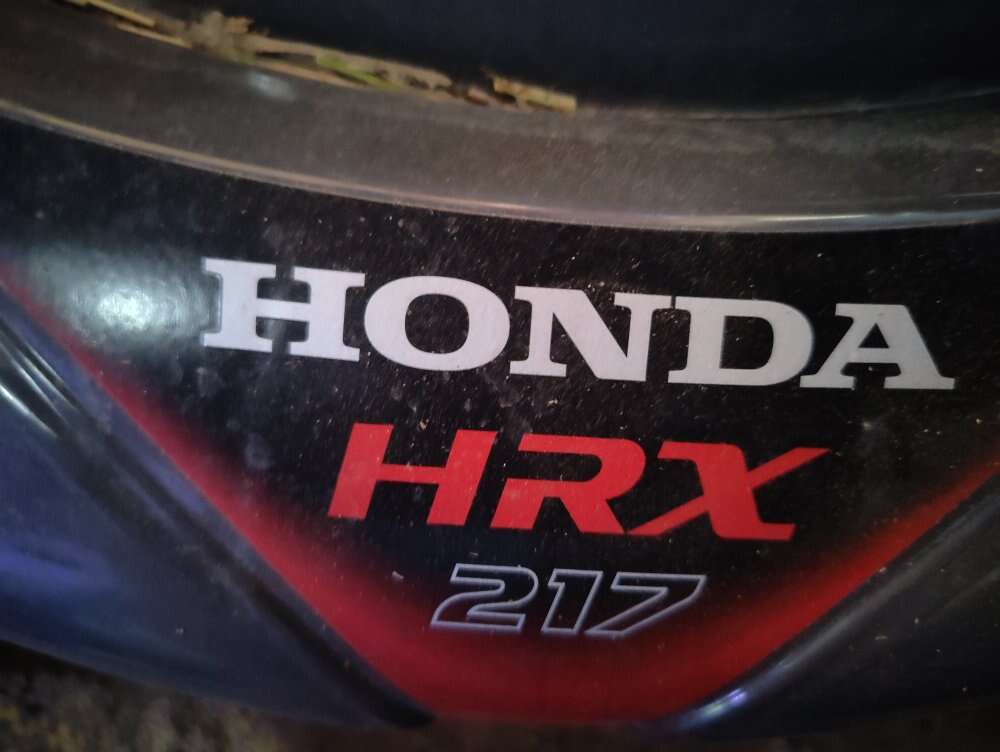 Honda lawnmower engine