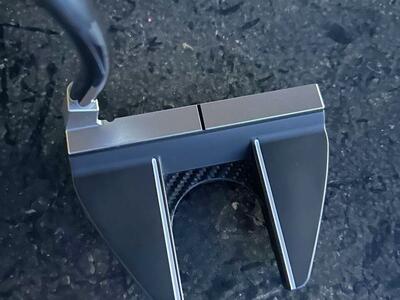 AXIS 1 ROSE model putter-35 inches