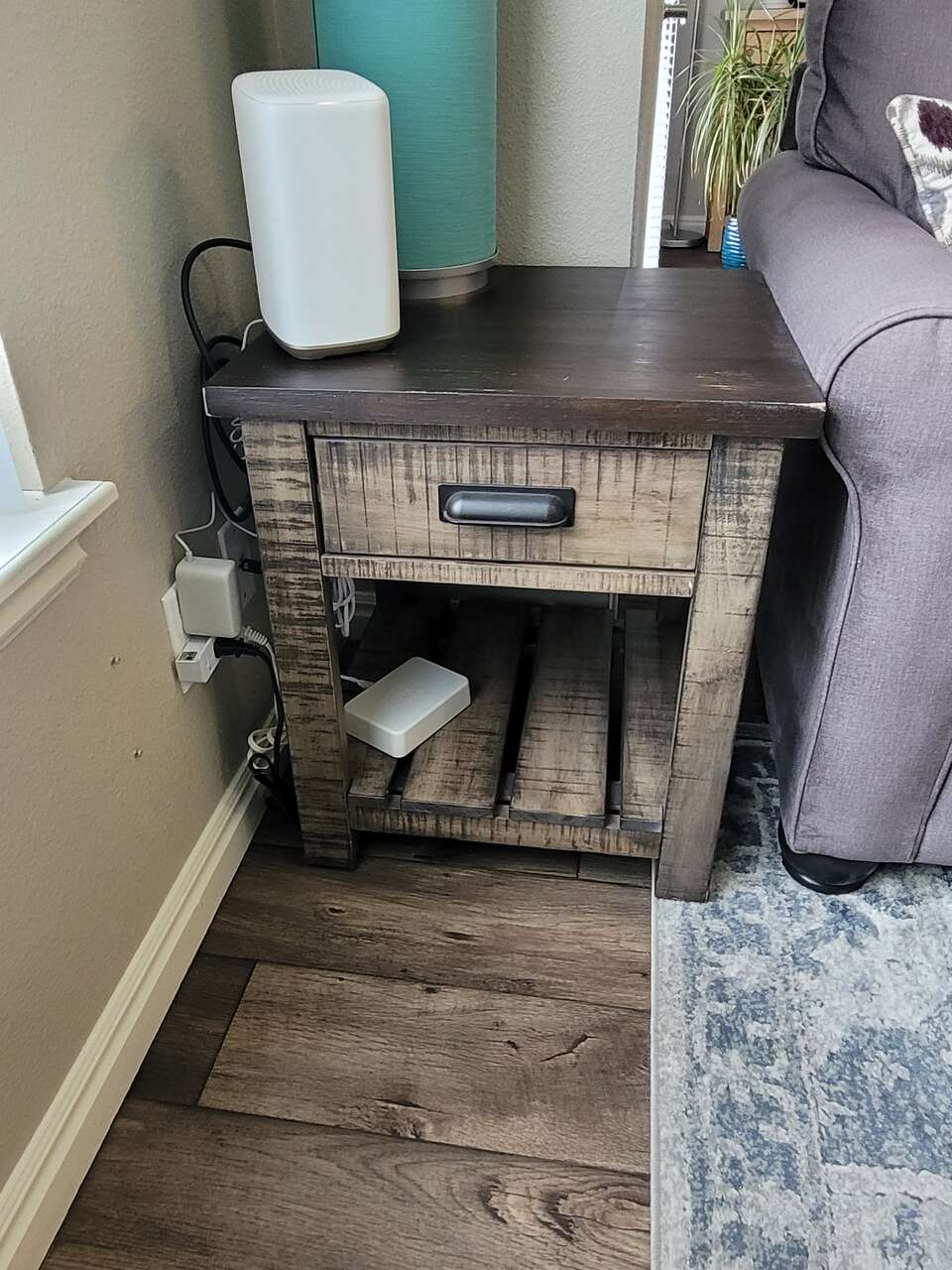 Side Table/Nightstand Furniture