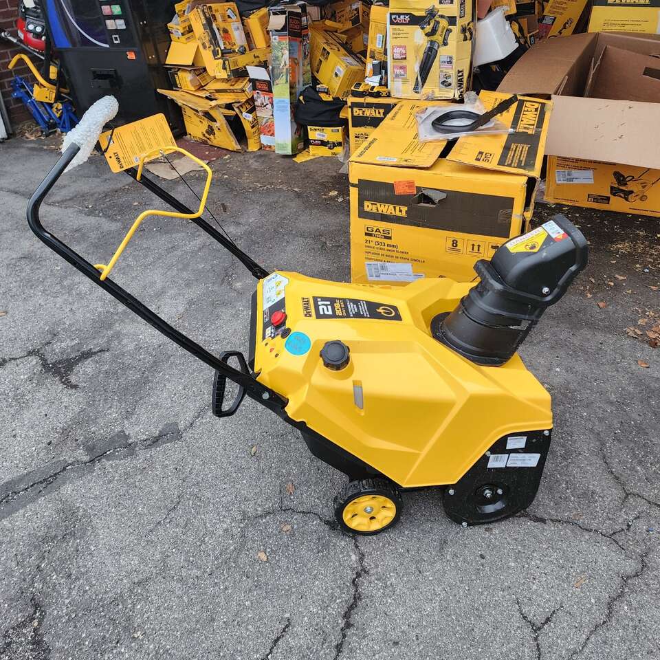 Dewalt 21in. 208CC Gas Single Stsge Snow Blower