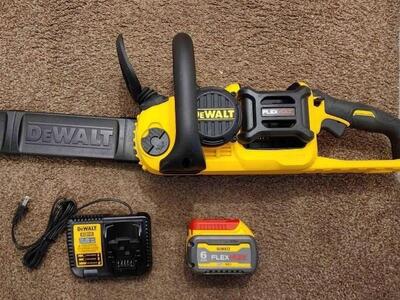 New Dewalt 60V MAX 16in. Brushless Chainsaw Kit