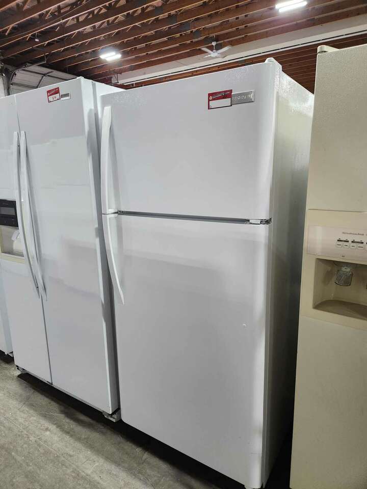 Curb alert! Refrigerator samsung runs cold - appliances - by owner - sale -  craigslist