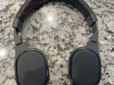 KEF M500 High-End Headphones + Case