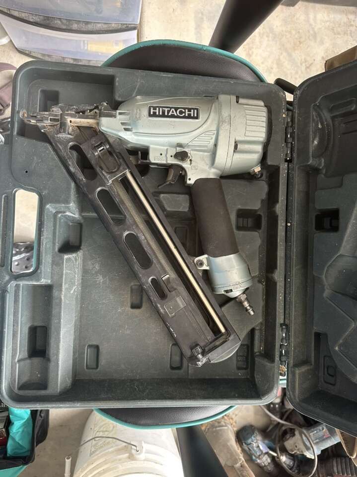 Pnuematic Finish Nailer