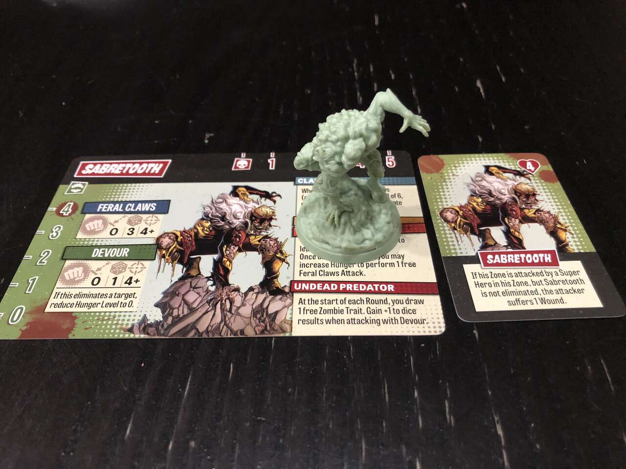 Marvel Zombies - Zombie Hero Figure, Zombie Hero Card, and Zombie Spawn Card
