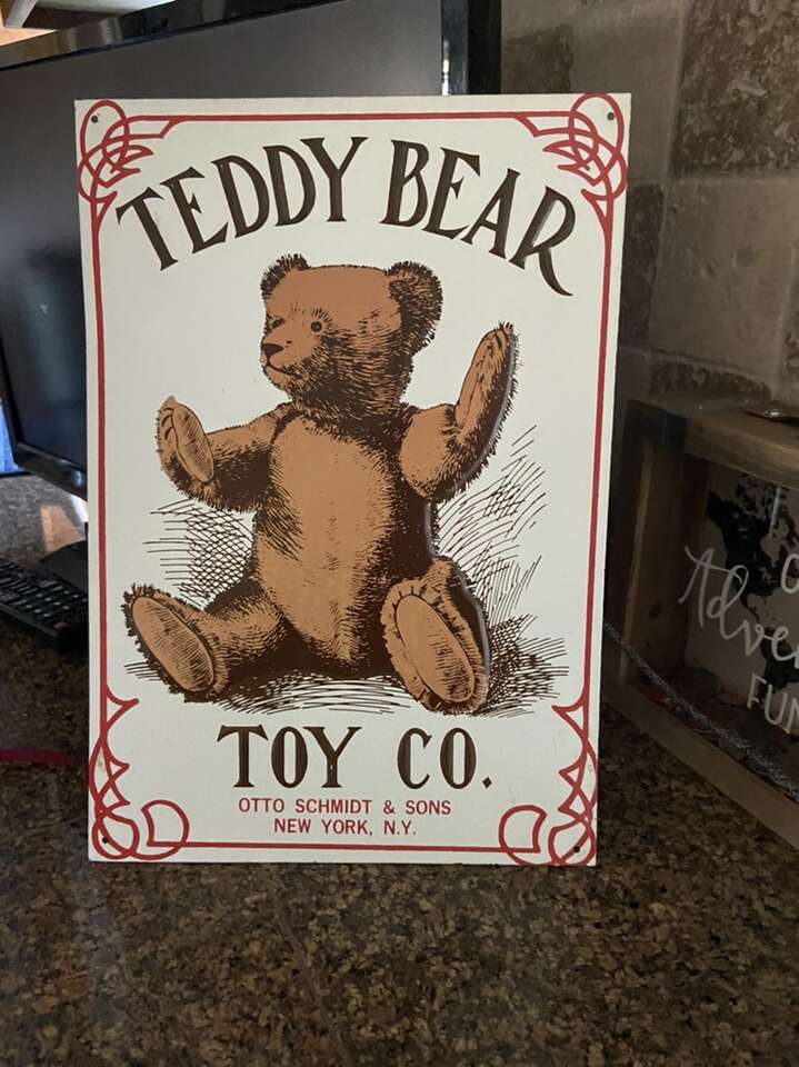Vintage Teddy Bear Toy Co. Tin Sign