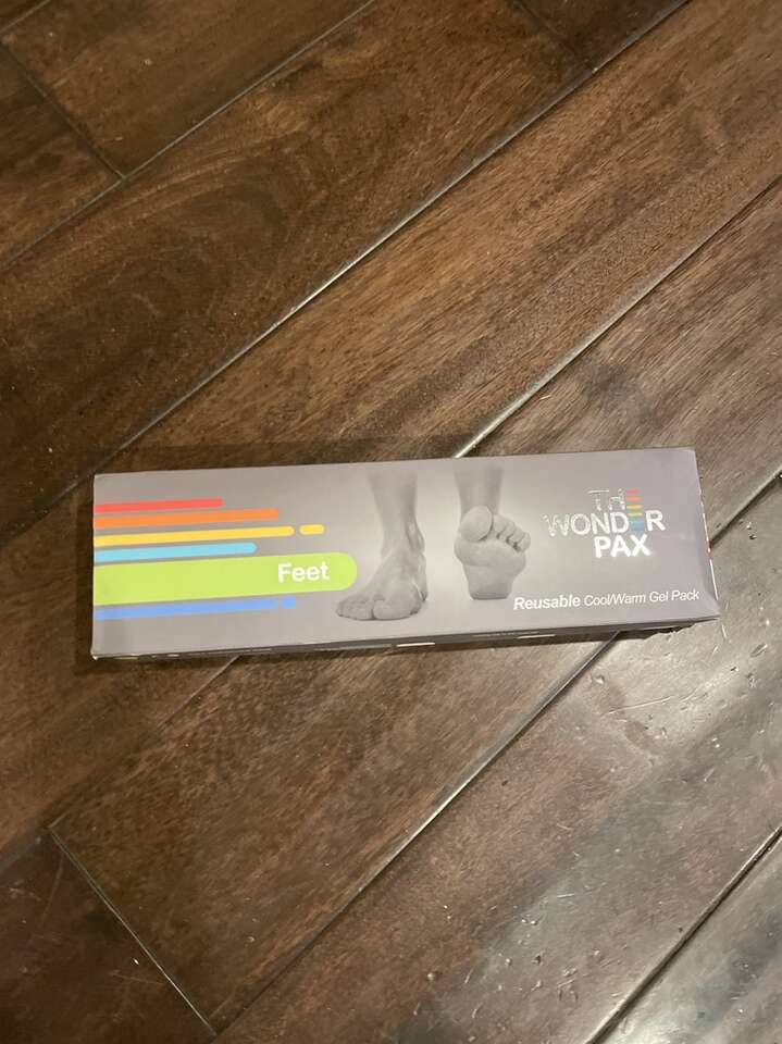 The Wonder Pax Feet Warm/Cool Gel Pack