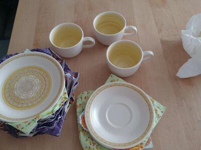 Kitchen items many vintage items