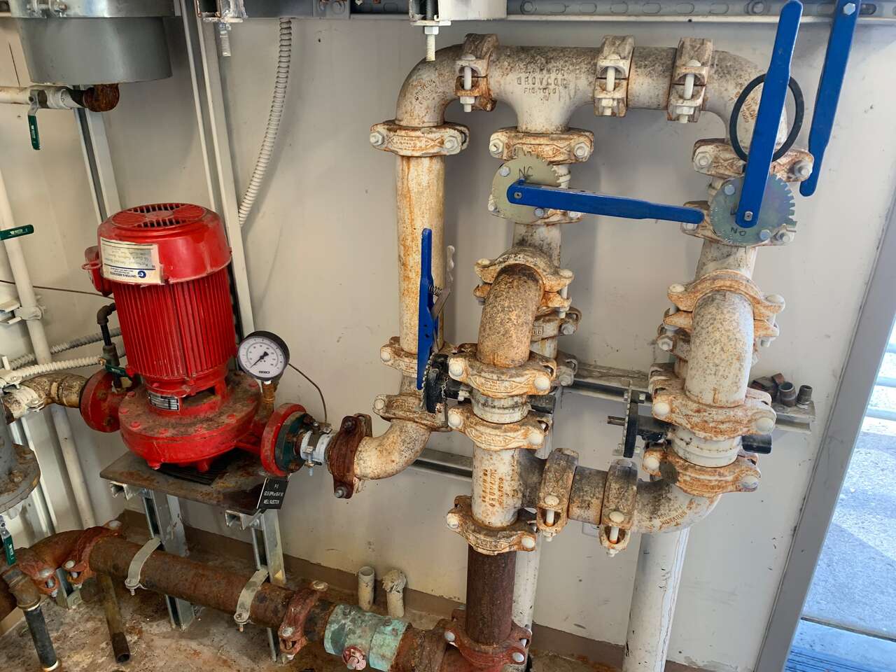 Bell & Gossett Inline Centrifugal Pump