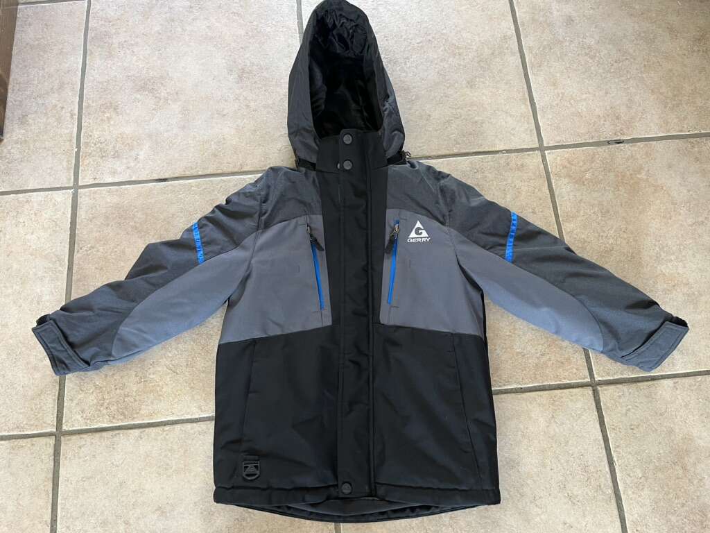 Gerry boy’s coat size S 7-8 gray,black and blue