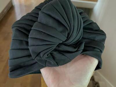 Black super soft hat one size