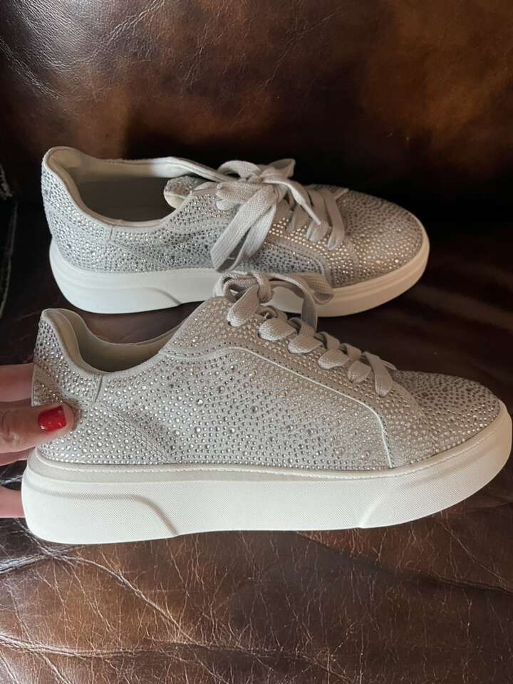 Madden Girl Womens Shoes Size 7M Gray Rhinestones