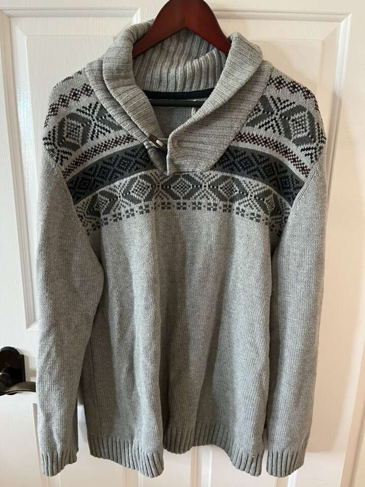 Sweater European style no tags men XL gray