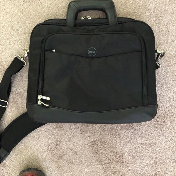 🧨 Dell Laptop Bag