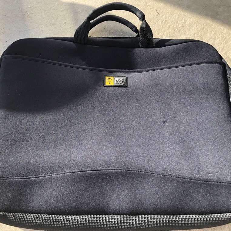 CaseLogic Neoprene Laptop/IPad/Notepad Case-Black