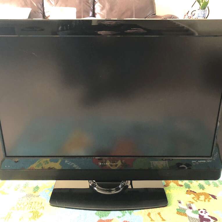 Element 31 HDTV-Dolby-HDMI/2-Nice! $ave $$! OBO