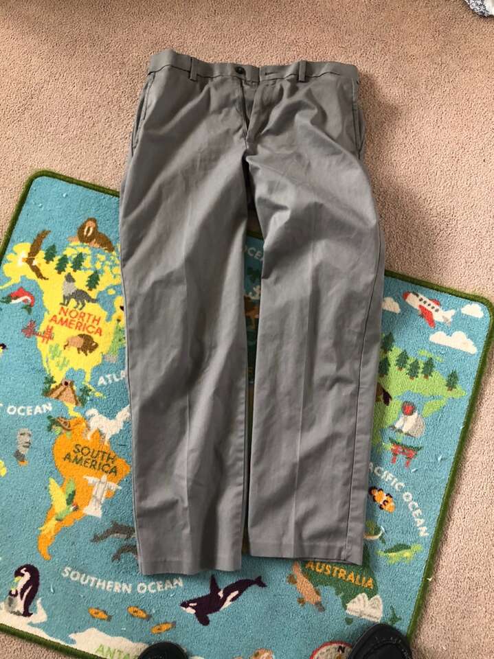 Dockers Classic Fit-Gray-34X32-Nice $ave!