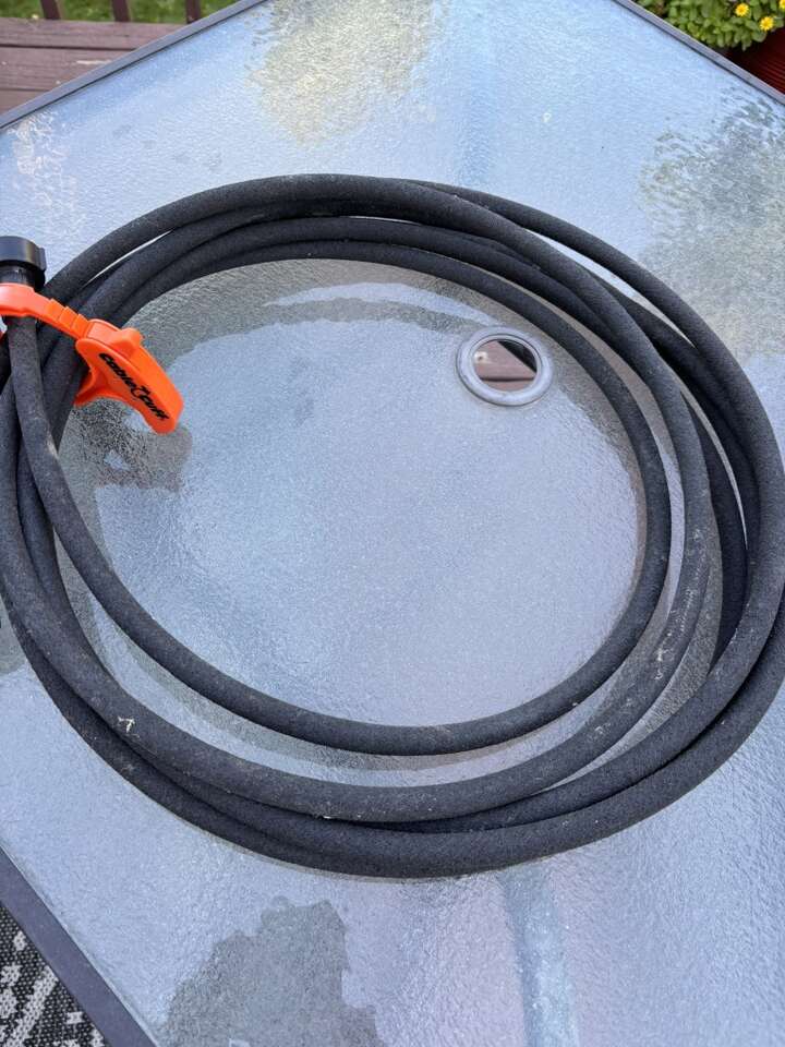 25 Foot Soaker Hose w Cable Cuff $ave $$