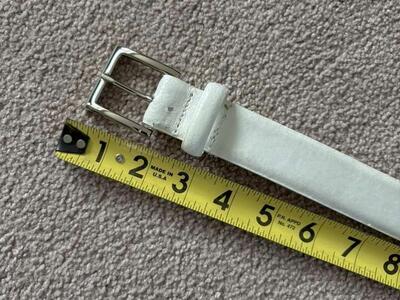White Leather Belt 44 inches X 1.25 inches. Nice.