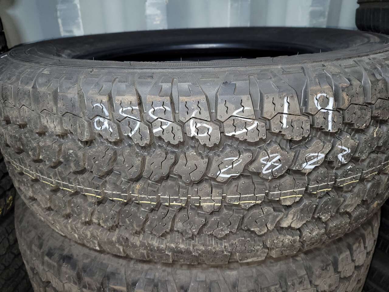 (5) Tires-255/65R19 Goodyear Adventure 60K New2822