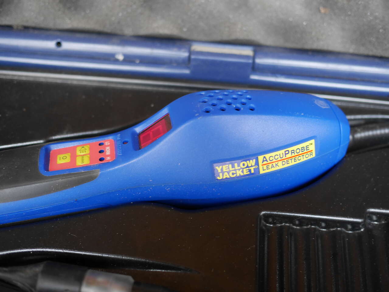 Yellowjacket Accuprobe UV Leak Detector