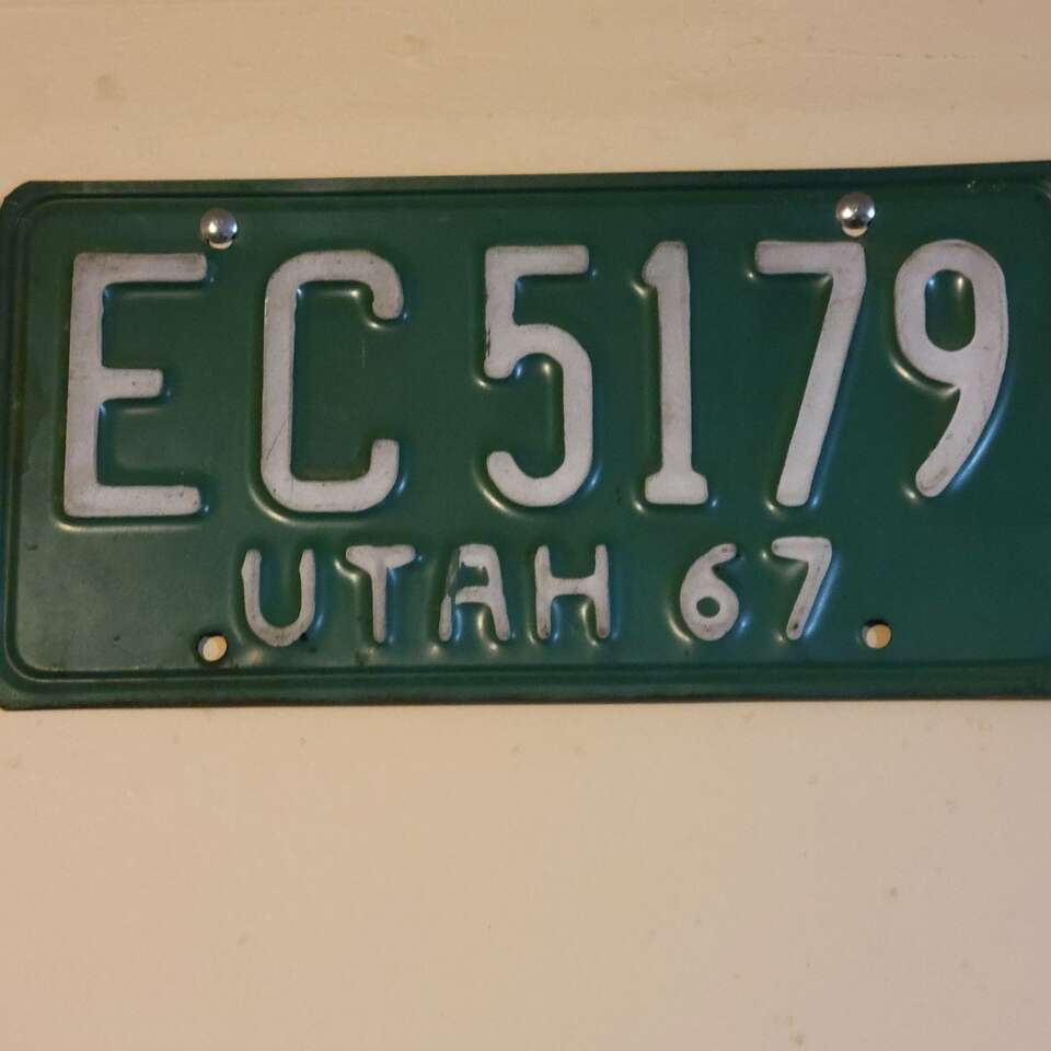 green utah plate. Antique