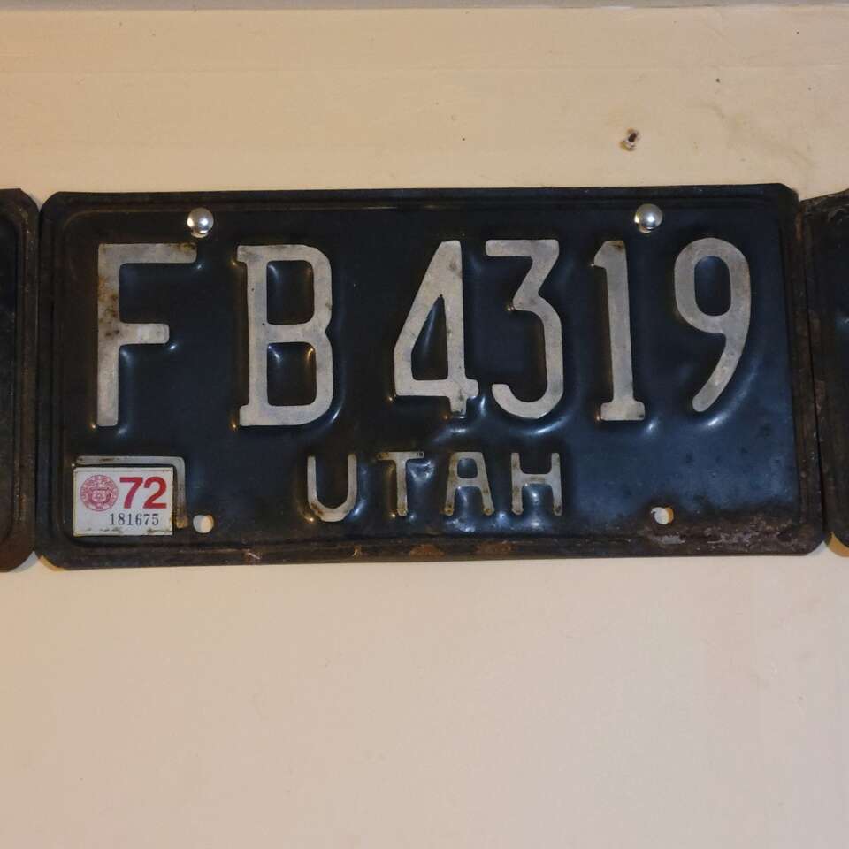 black utah plate. Antique