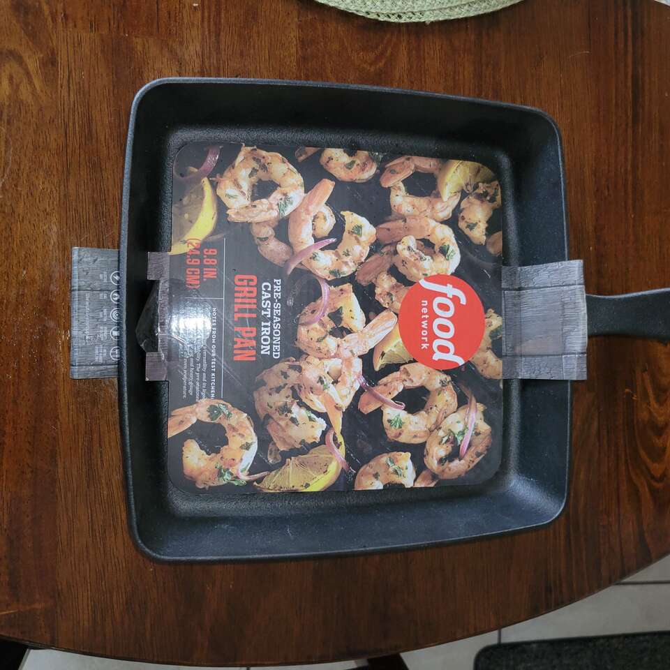 PRE-SEASONED CAST IRON