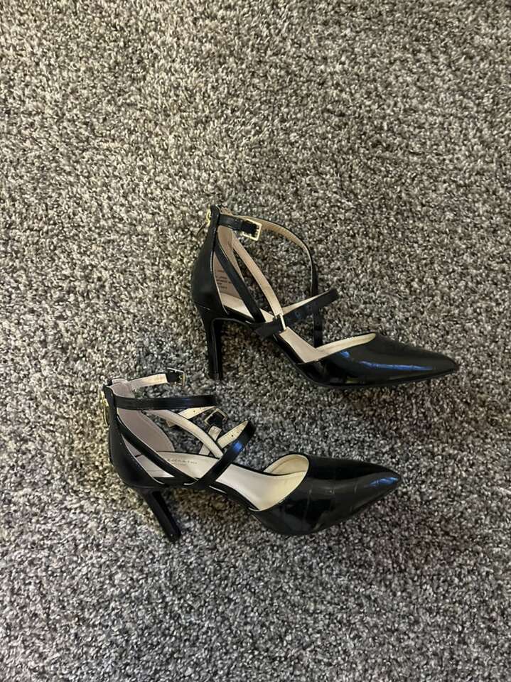 Liz Claiborne Shoes, Size 6.5