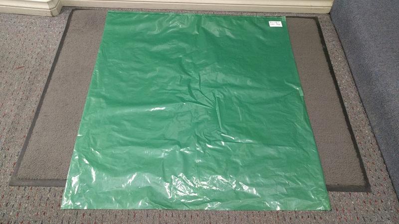 Green Trash Bags, 100 Bag Roll 35 inches x 38 inches