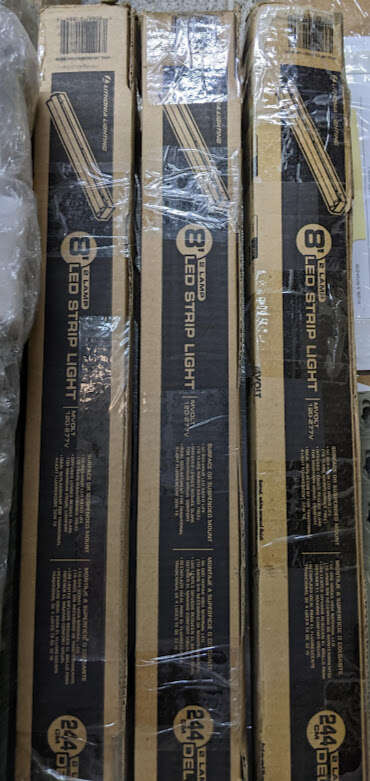 Lithonia Lighting Contractor Select 8 ft. 160-Watt Equivalent Integrated LED White Light Fixture 9000 Lumens 4000K