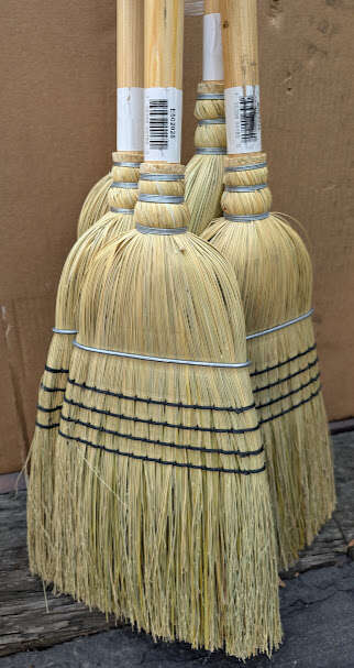 Box of 5 Continental E502028 Clean Sweep™ Blended 28# Warehouse Broom   More Than Half Off