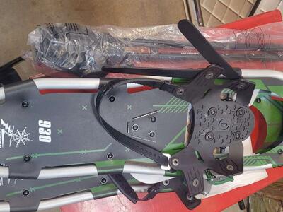 New 30" adult snowshoes