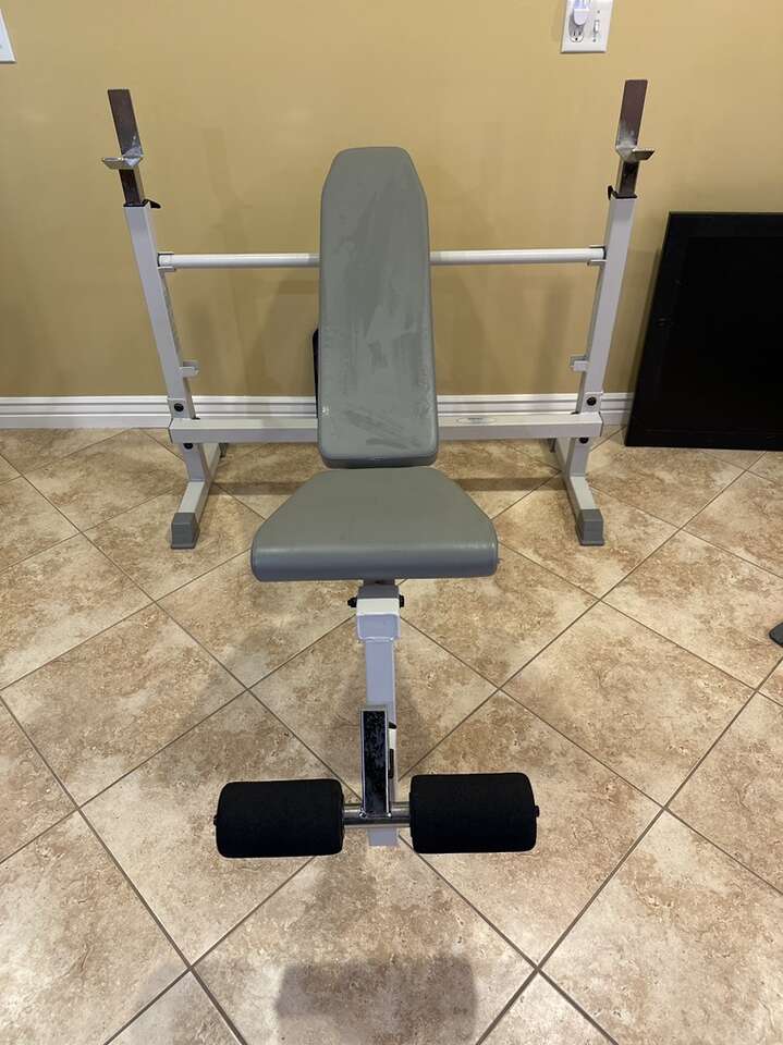 HOIST Adjustable Weight Bench