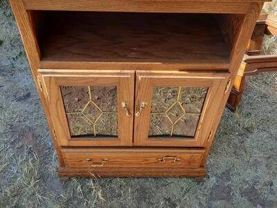 oak looking cabinet