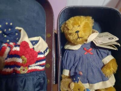 collectible Boyds bear