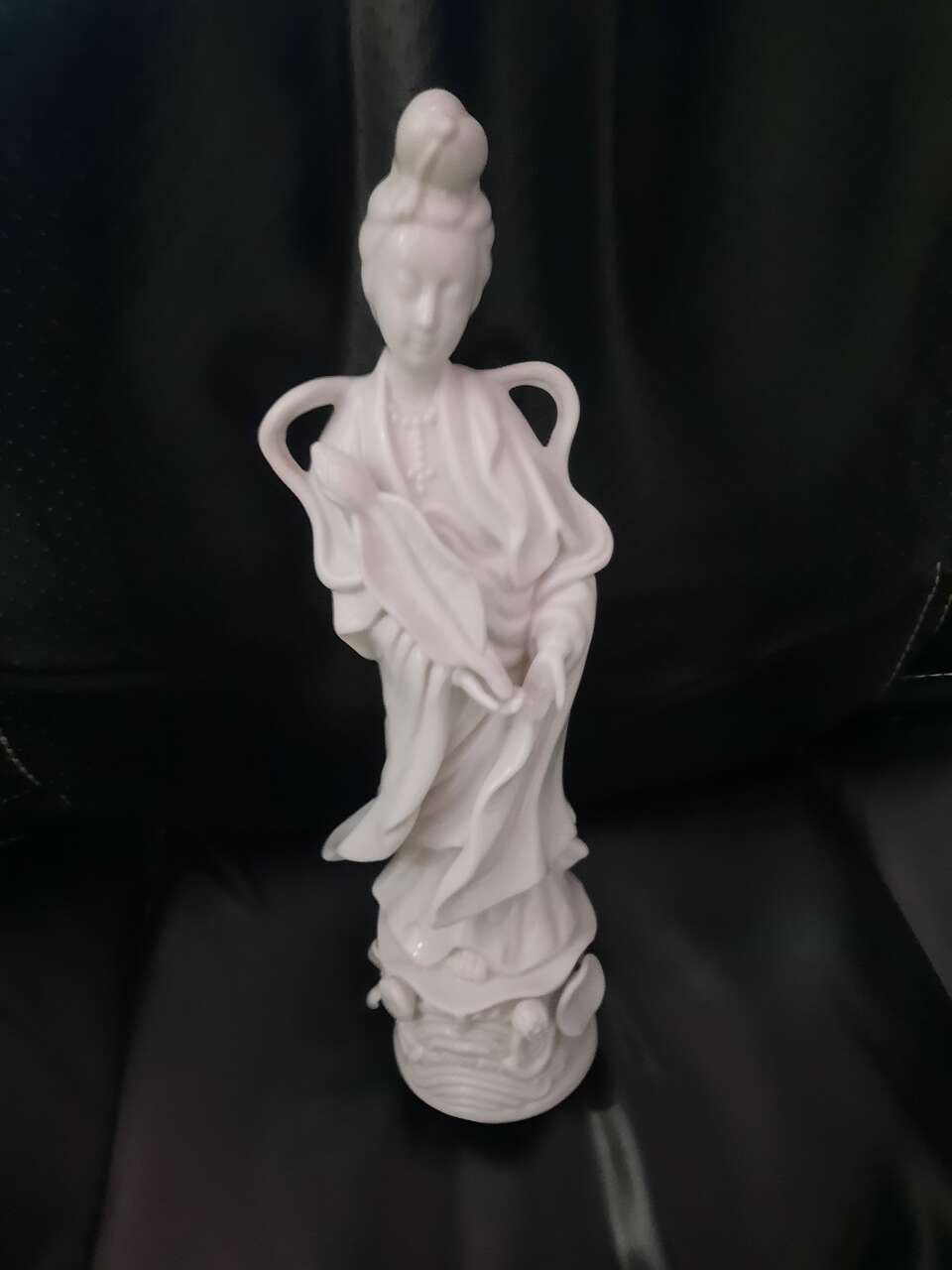 Porcelain Geisha Statue Figurine