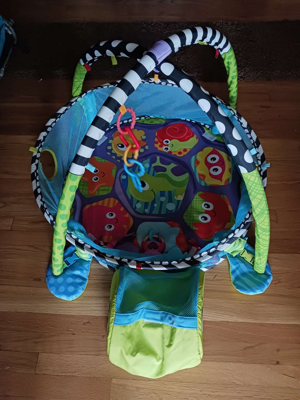 Baby lay and play pad