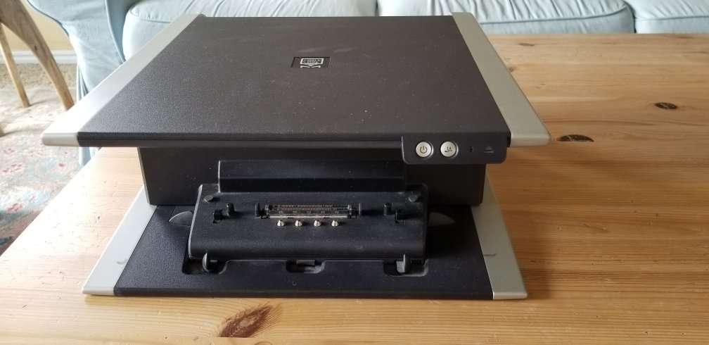DELL docking station and monitor stand