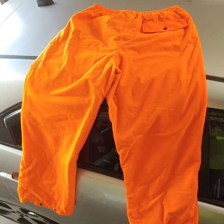 Men's size Large blaze orange dryware pants