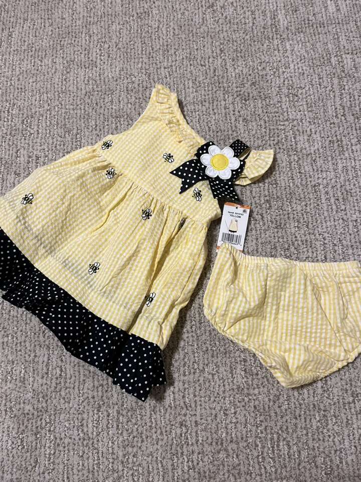 NWT Baby Polka Dot Bee Dress And Bloomer Set
