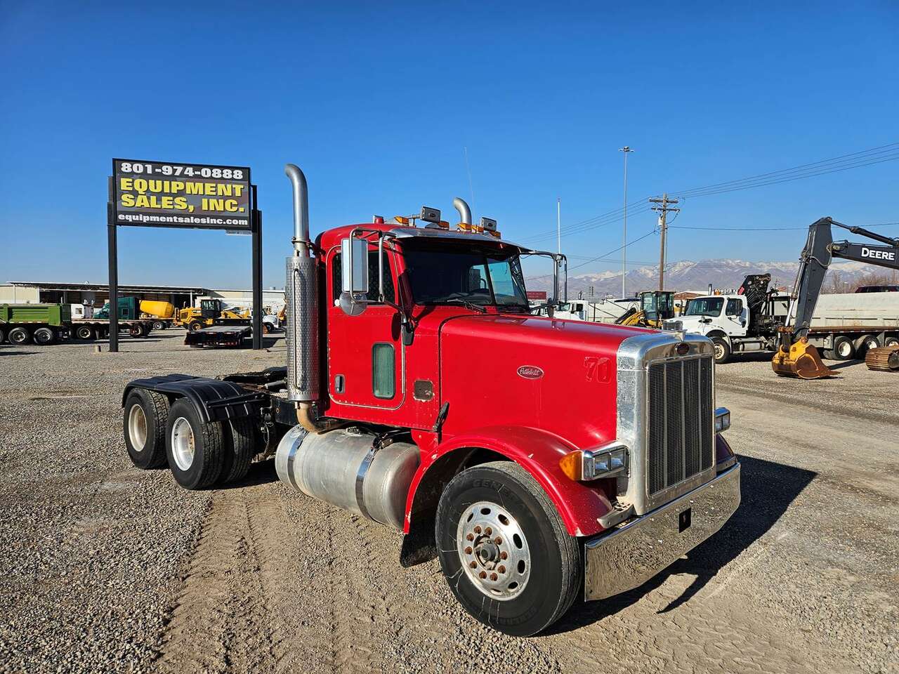 2005 Peterbilt 378 Day Cab Truck