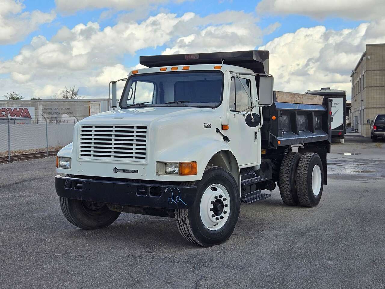 2001 International 4700 Dump Truck