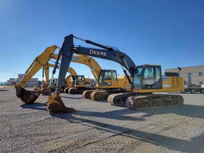 2013 John Deere 210G LC Excavator